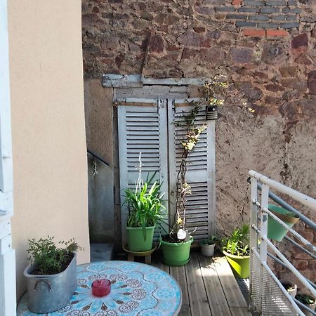 Les Chambres Hautes D'Anastasia Rodez Zewnętrze zdjęcie