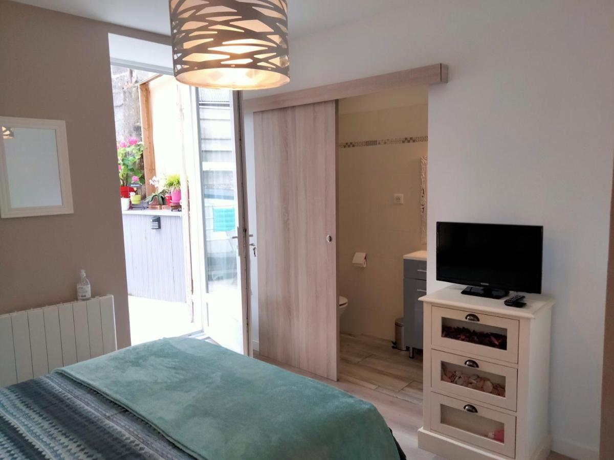 Les Chambres Hautes D'Anastasia Rodez Zewnętrze zdjęcie