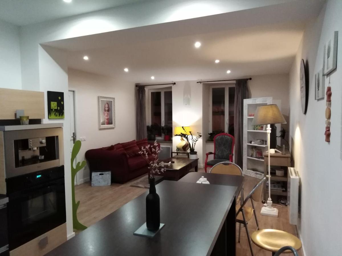 Les Chambres Hautes D'Anastasia Rodez Zewnętrze zdjęcie